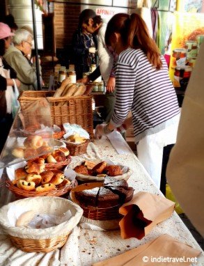 Cakes, Buenos Aires Market